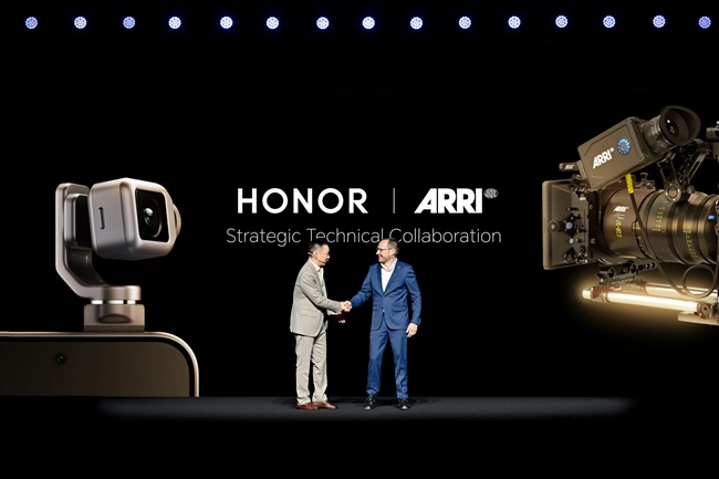 HONOR CEO James Li and ARRI MD David Bermbach