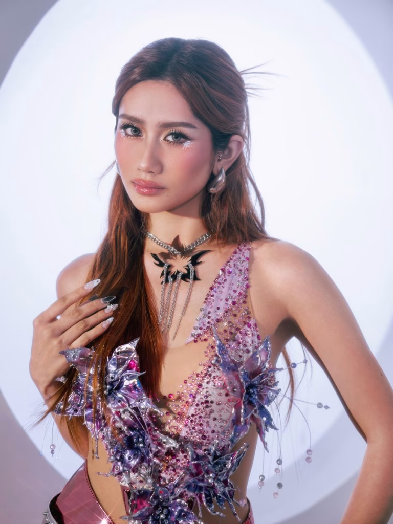 BINI Sheena