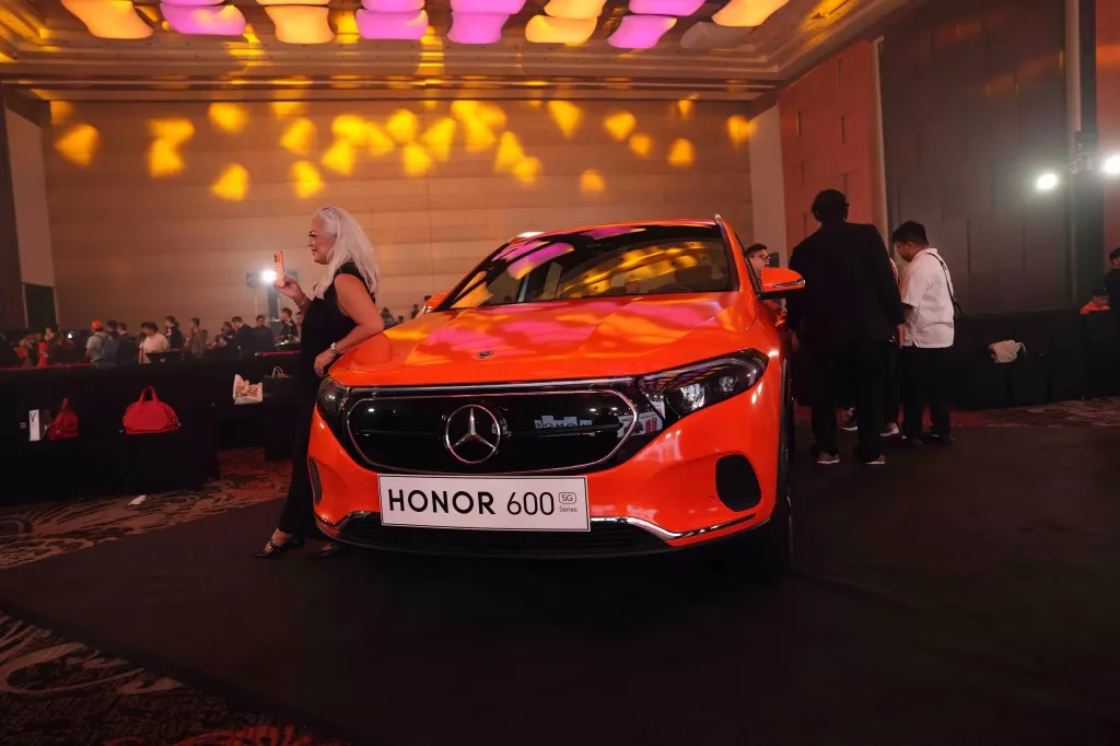 HONOR 600 Win-A-Benz 02