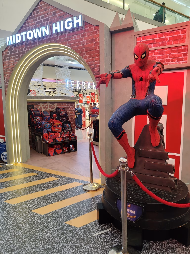 spiderman world of webs sm mall of asia (10)