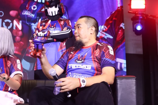 lenovo legion x quiccs supermanila comic con (2)